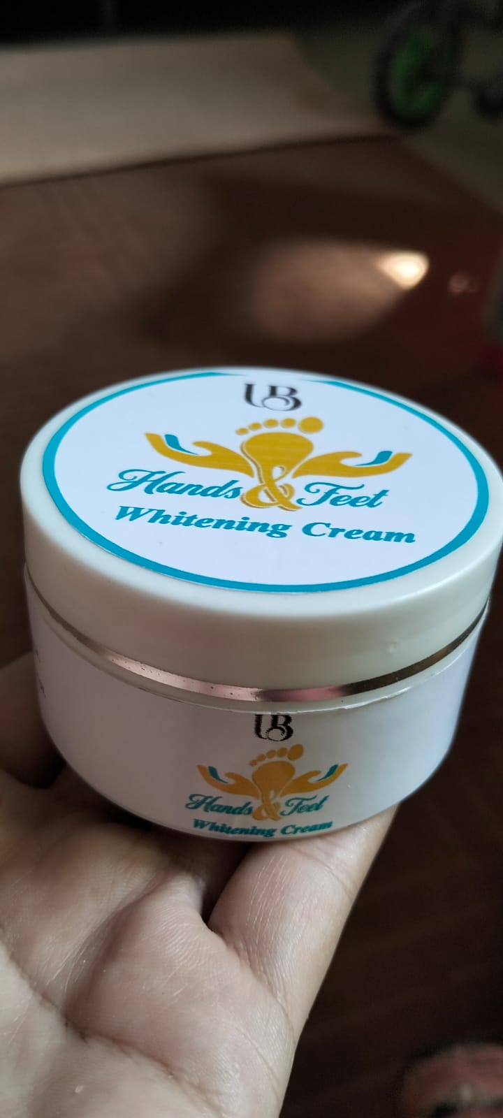 UB Hands & Feet Whitening Cream